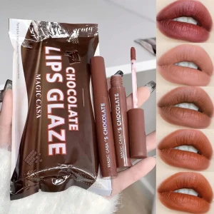CHOCOLATE LIPS GLAZE